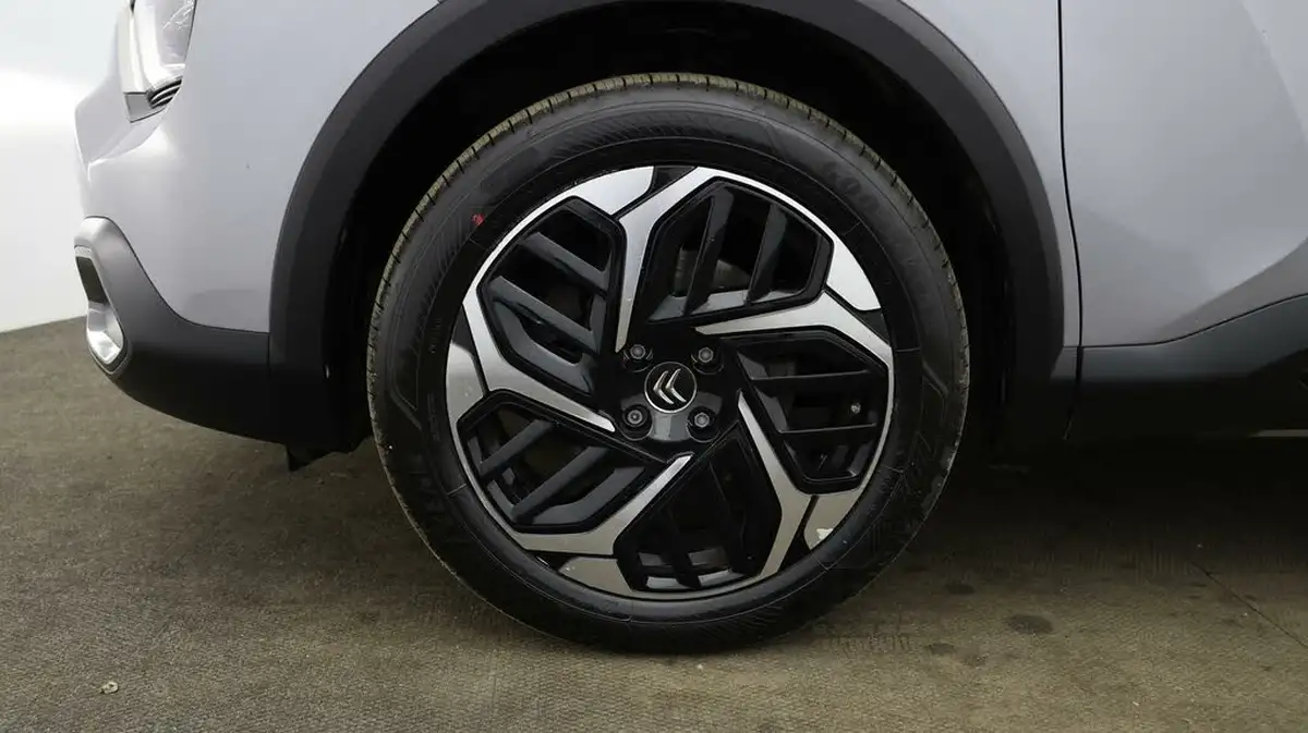 2021-citroen-c4-12-puretech-sense-plus-big-17