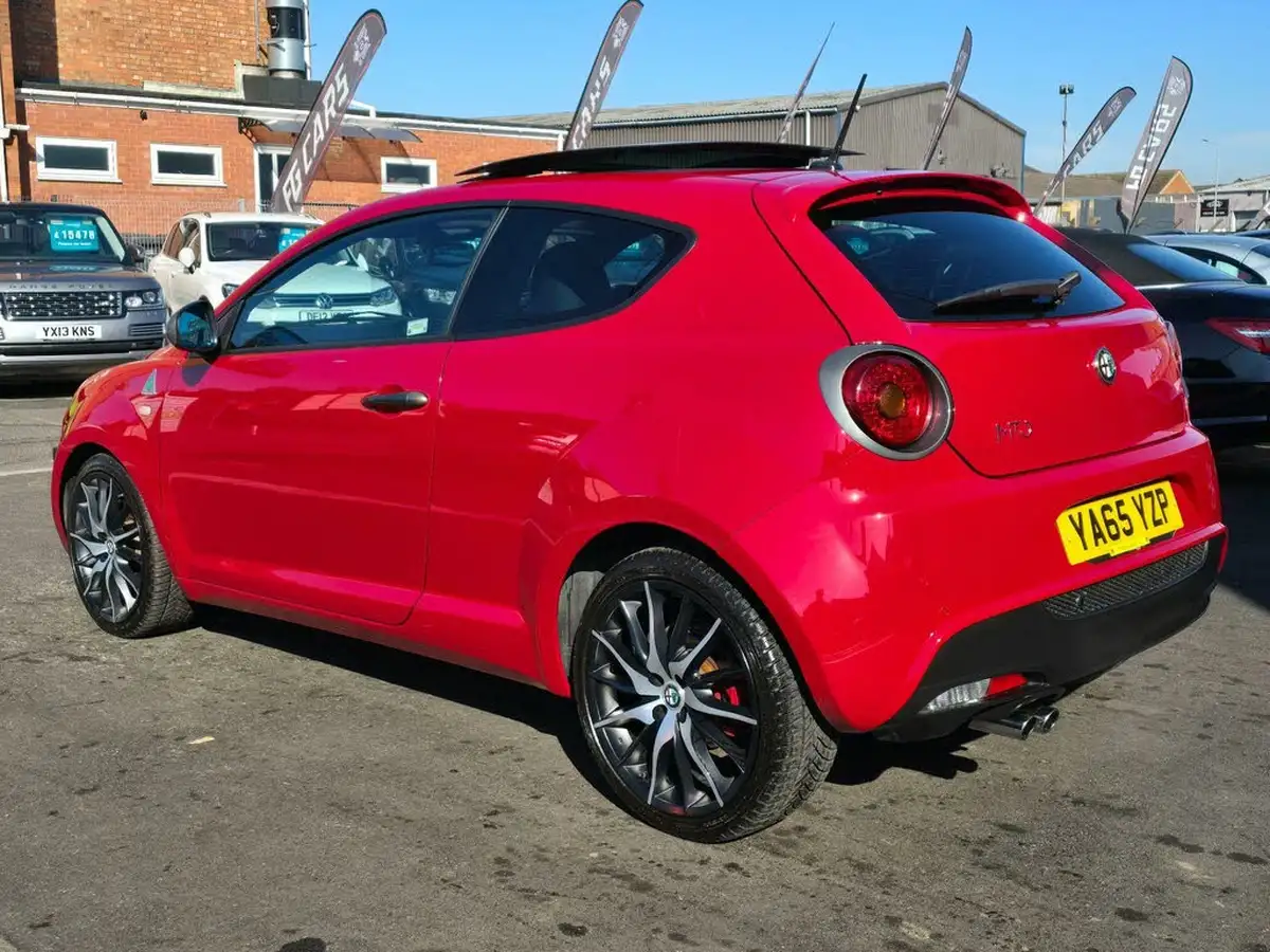 2016-alfa-romeo-mito-14-quadrifoglio-verde-big-10