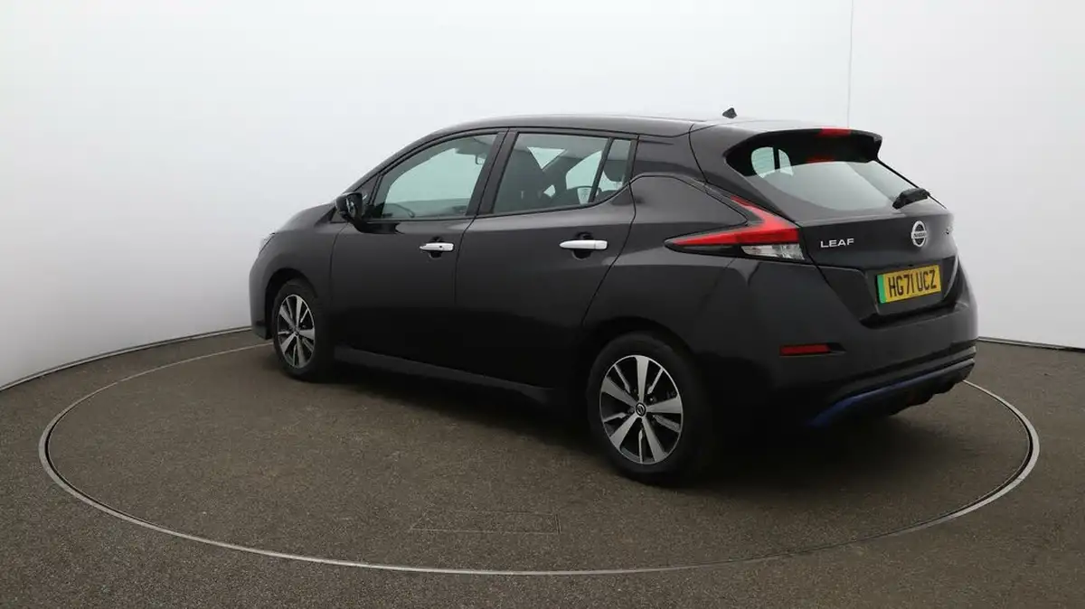 2022-nissan-leaf-e-acenta-big-5