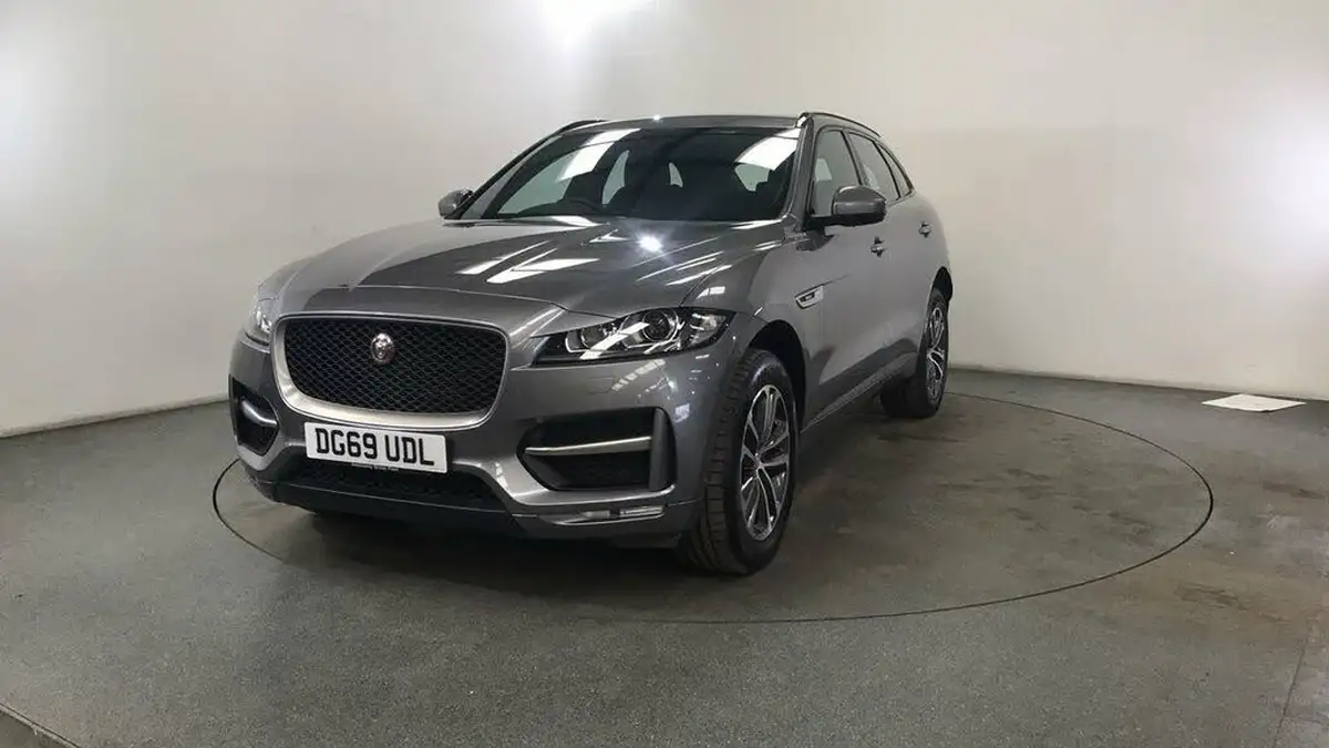 2019-jaguar-f-pace-20-i4d-r-sport-180ps-awd-auto-big-3