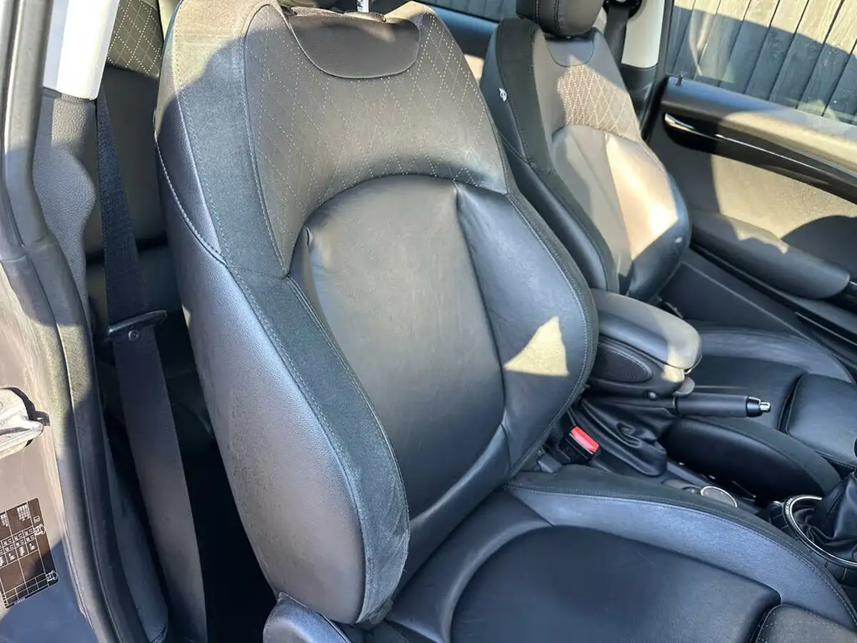 2016-mini-cooper-20-cooper-s-chili-ss-hatchback-3d-big-21