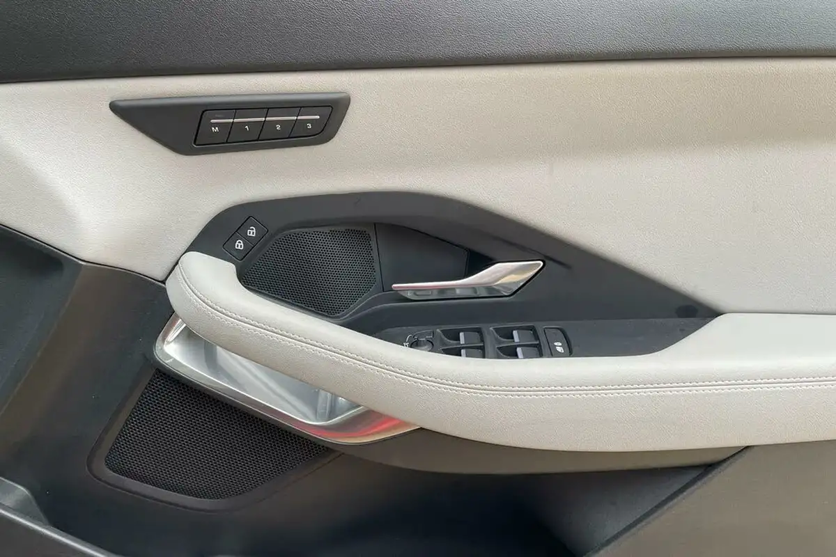 2022-jaguar-e-pace-20-d200-r-dynamic-s-big-40