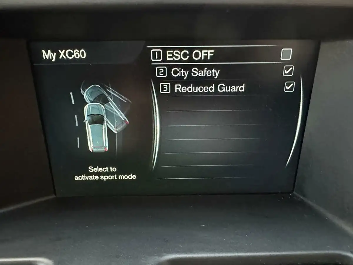 2016-volvo-xc60-20td-d4-se-nav-geartronic-big-23