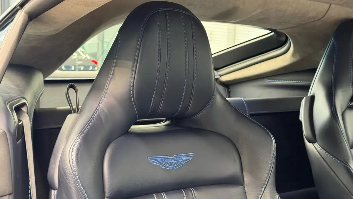 2019-aston-martin-vantage-40-v8-vantage-big-4