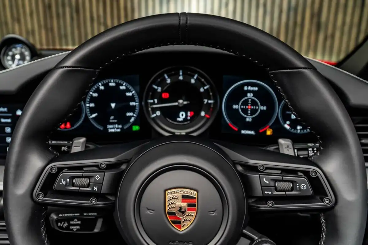 2023-porsche-911-30-targa-4-big-33
