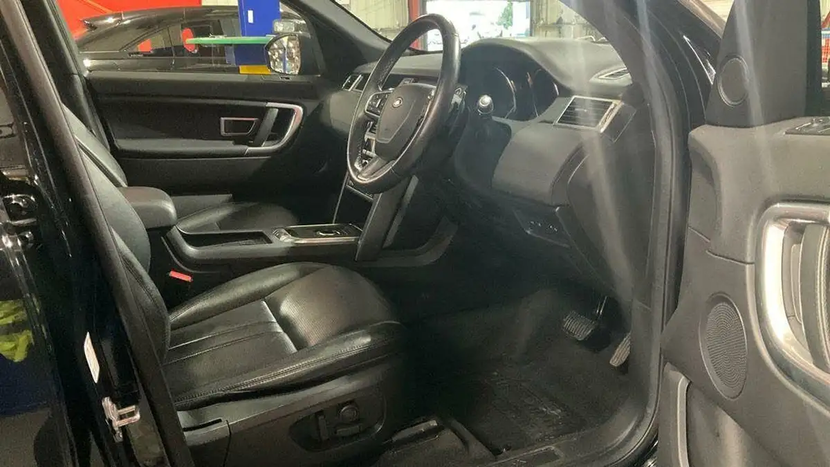 2019-land-rover-discovery-sport-20td4-landmark-big-10