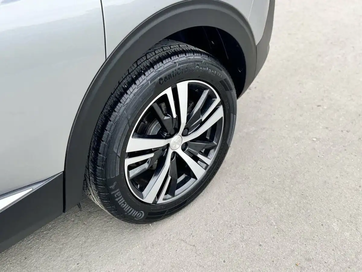 2018-peugeot-5008-suv-12-puretech-gt-line-big-20