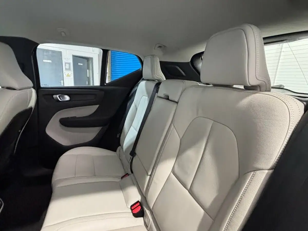 2020-volvo-xc40-20td-d3-inscription-pro-geartronic-big-19