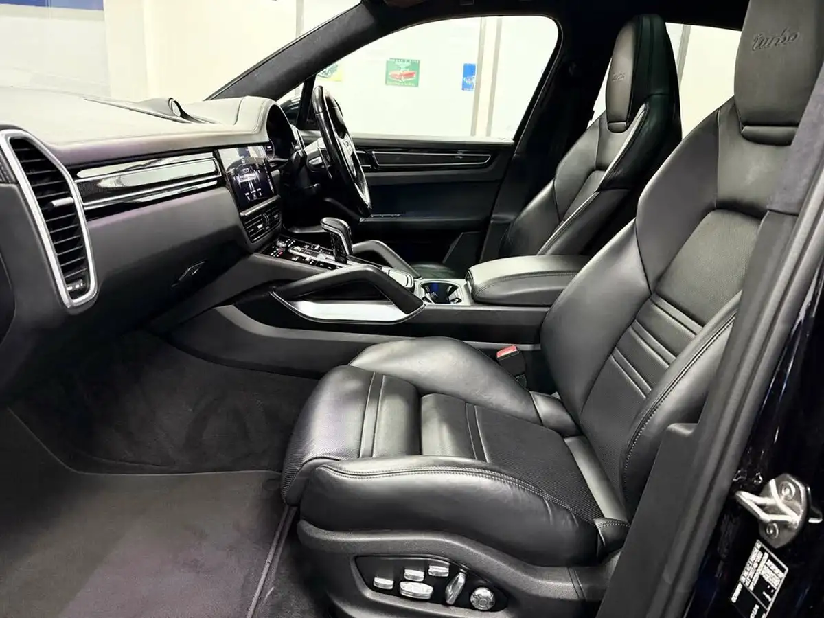 2018-porsche-cayenne-40-v8-turbo-big-35