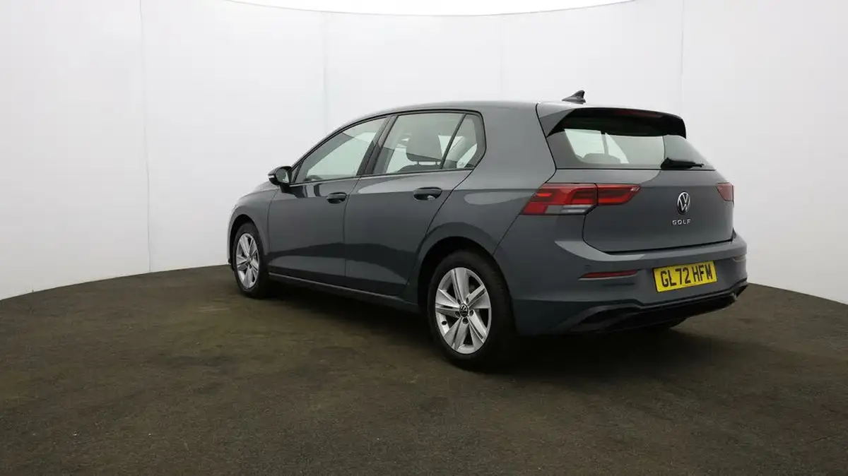 2022-volkswagen-golf-15-tsi-life-150ps-hatchback-big-52