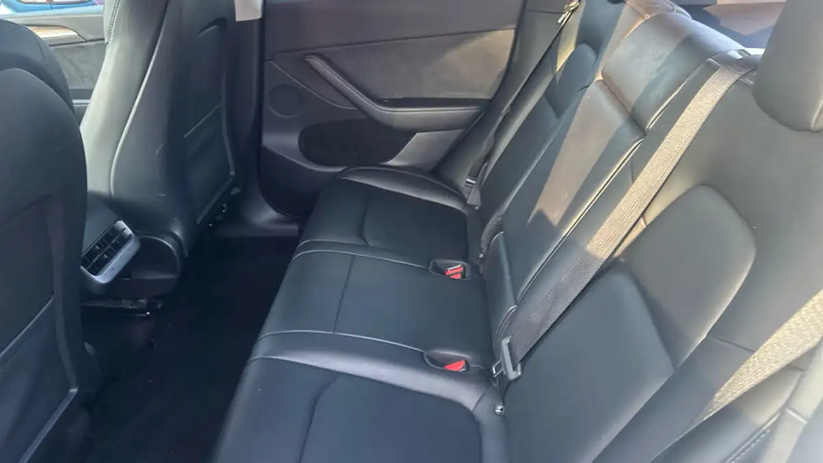 2023-tesla-model-y-e-rwd-big-13