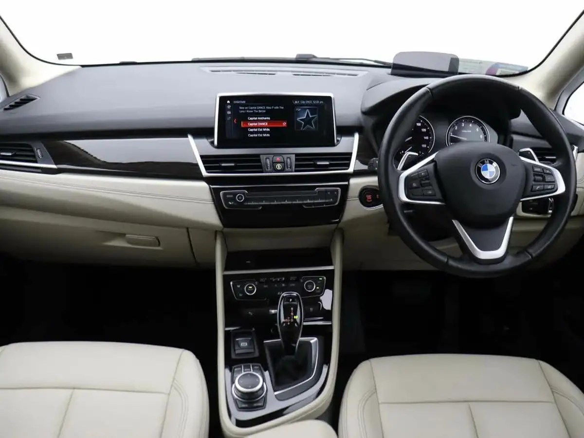 2021-bmw-2-series-20-220i-luxury-active-big-12