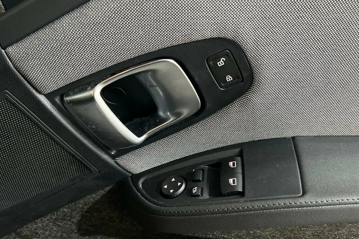 2021-bmw-i3-e-120-ah-big-32