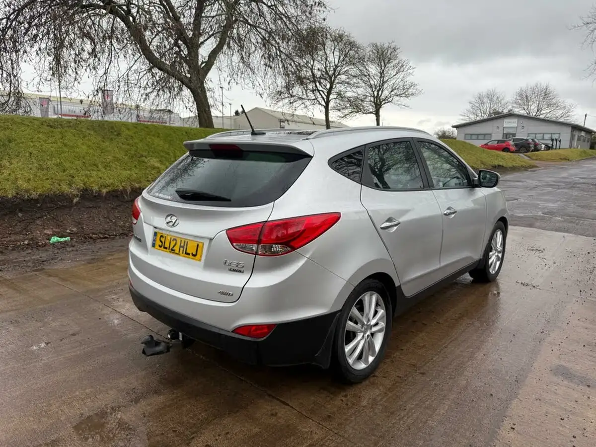 2012-hyundai-ix35-20td-premium-4wd-auto-big-11