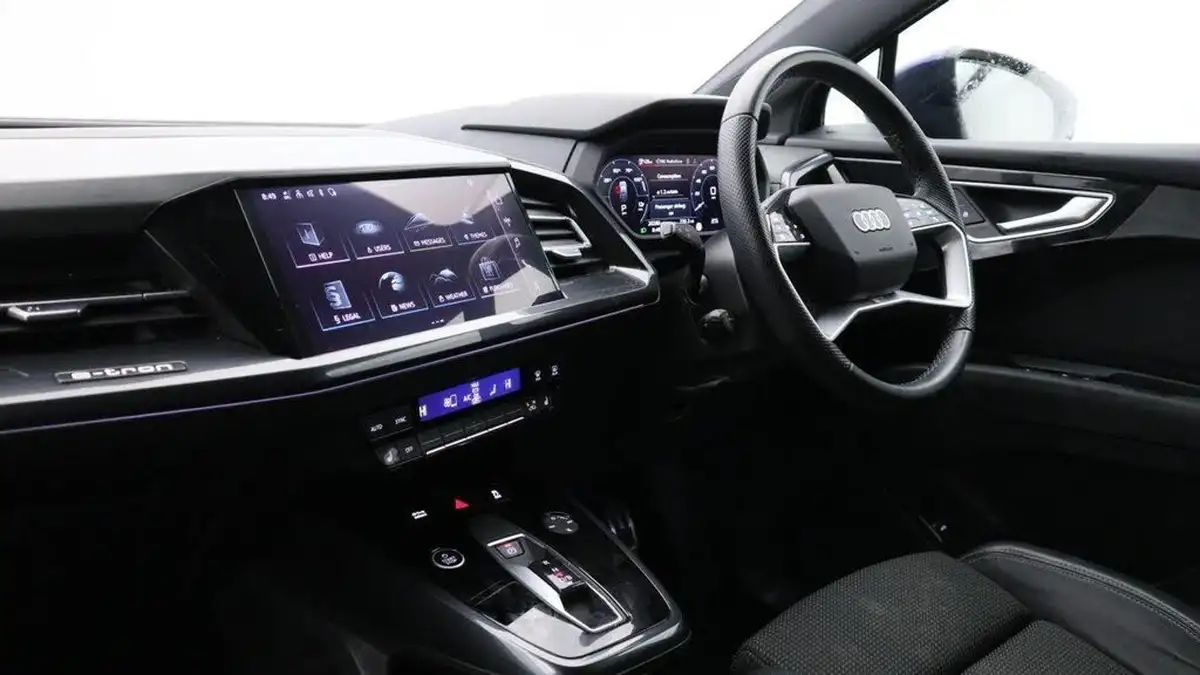 2023-audi-q4-e-tron-50e-s-line-sportback-big-1