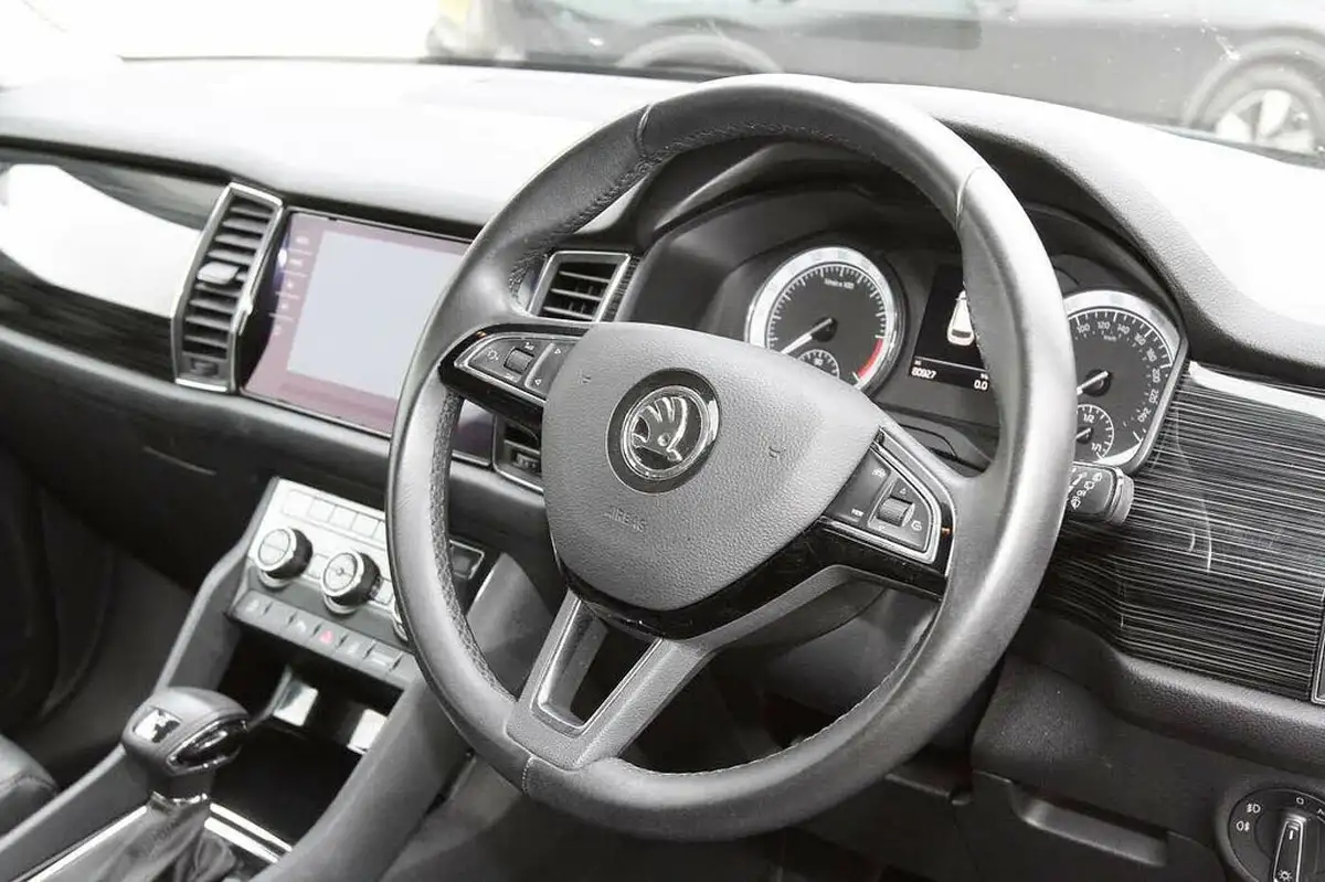 2020-skoda-kodiaq-20tdi-edition-190ps-4x4-dsg-big-5