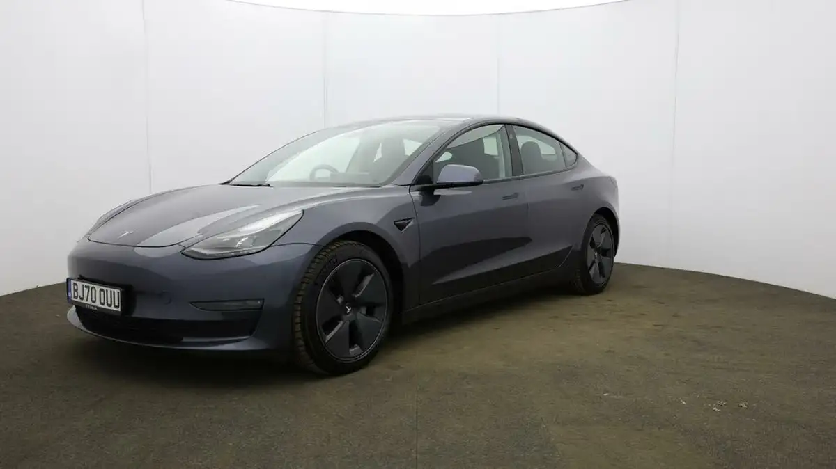 2020-tesla-model-3-e-long-range-big-30