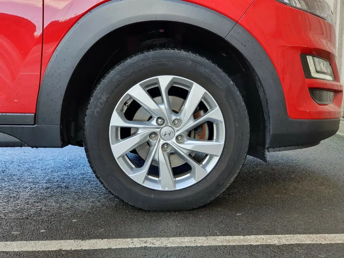 2019-hyundai-tucson-16-gdi-se-nav-big-18