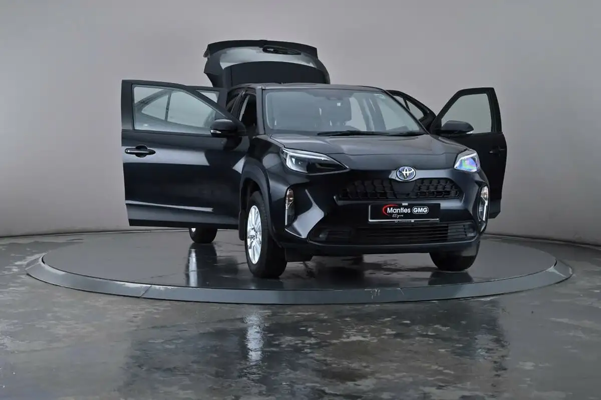 2023-toyota-yaris-cross-15-vvt-i-icon-big-34