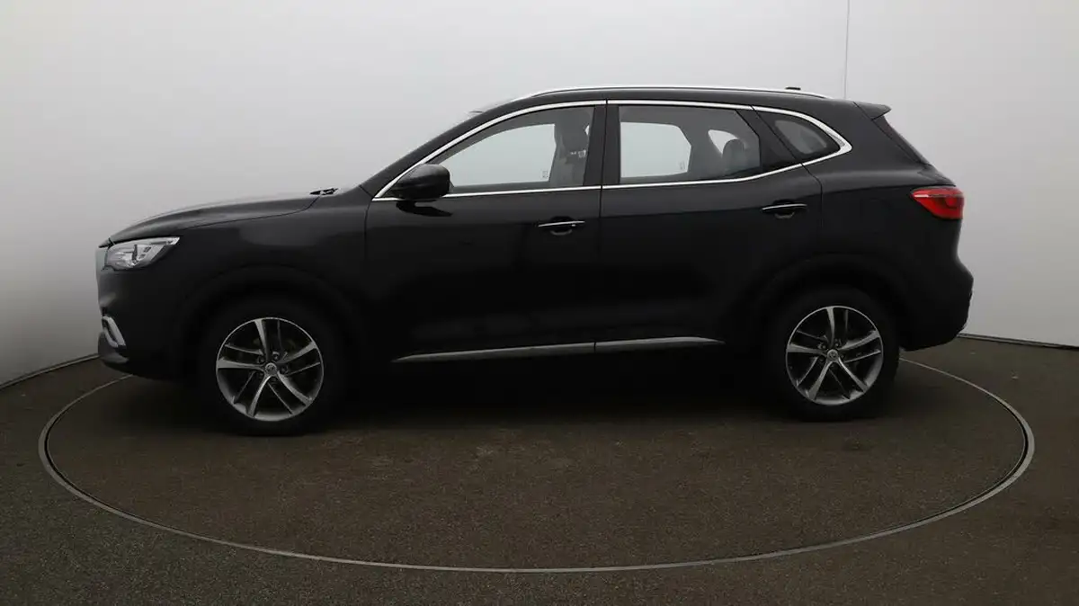 2023-mg-hs-15t-gdi-excite-162ps-big-4
