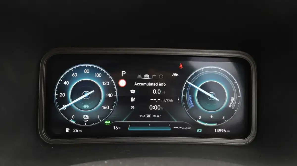 2022-hyundai-kona-e-premium-204ps-64kwh-7kw-obc-big-10