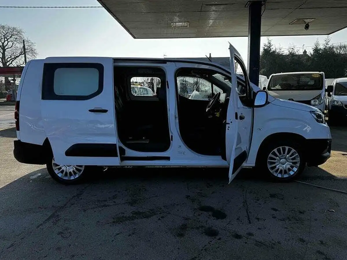 2022-toyota-proace-city-15d-icon-l2-big-26