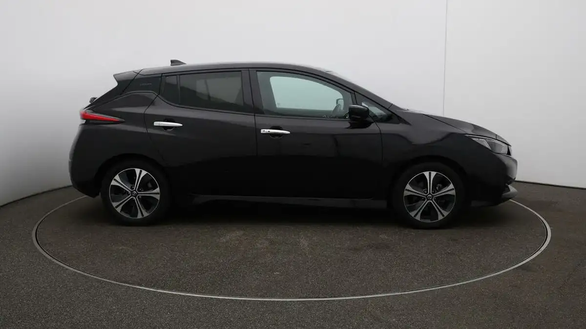 2021-nissan-leaf-e-10-40kwh-big-44