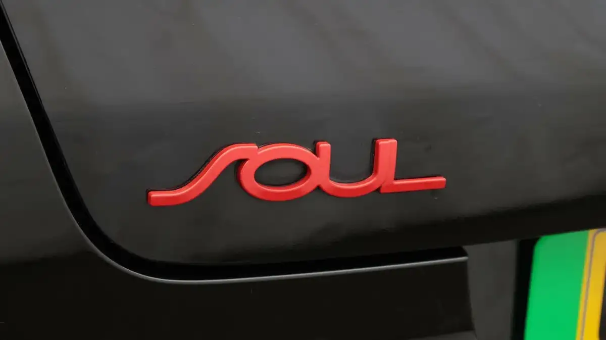 2022-kia-soul-ev-maxx-big-21