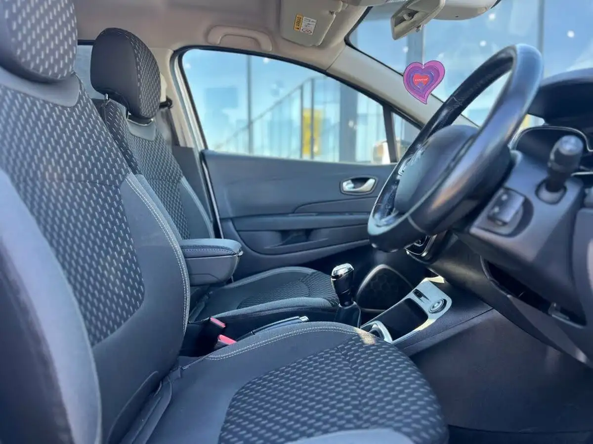 2018-renault-captur-09-tce-dynamique-s-nav-big-8