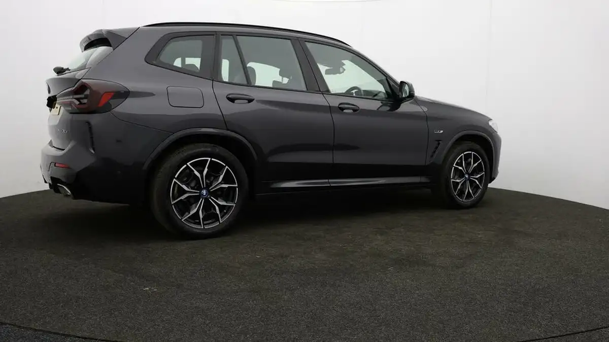 2021-bmw-x3-20-xdrive-30e-m-sport-big-28