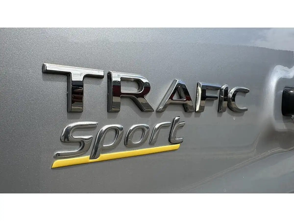 2018-renault-trafic-16dci-ll29-125-sport-nav-energy-125-e6-panel-van-big-74