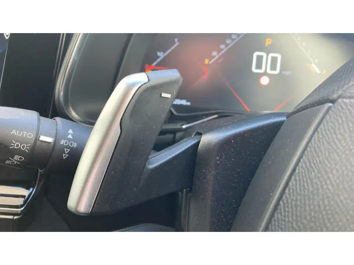 2019-ds-ds-7-crossback-16-puretech-performance-line-180ps-big-40