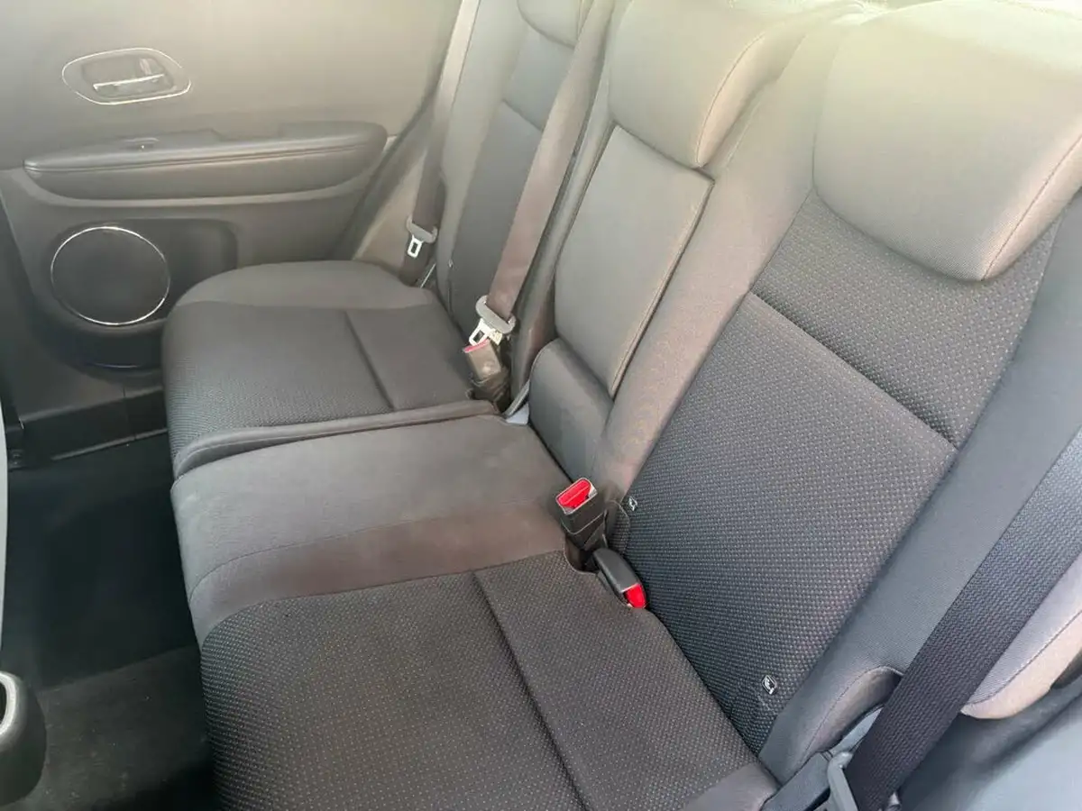 2019-honda-hr-v-15-i-vtec-se-cvt-big-36