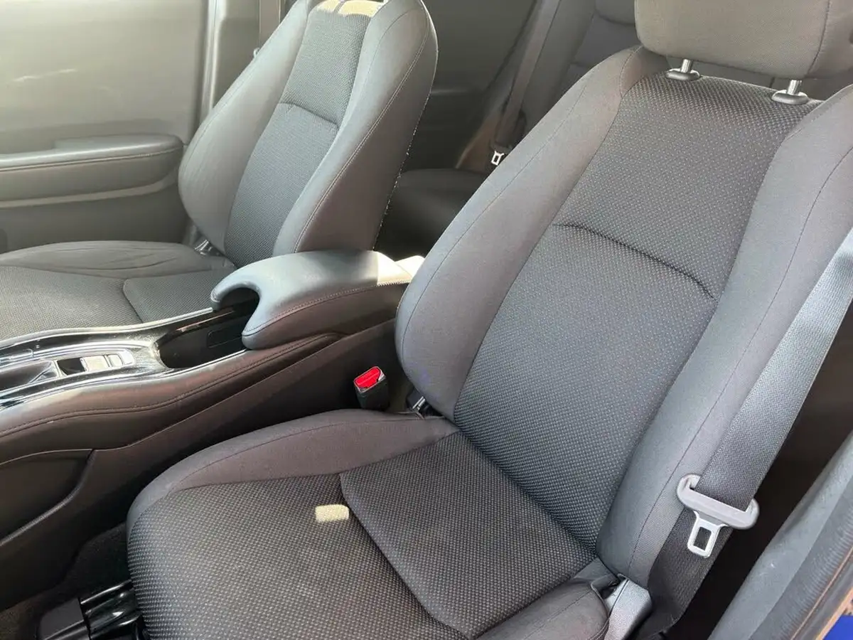 2019-honda-hr-v-15-i-vtec-se-cvt-big-12