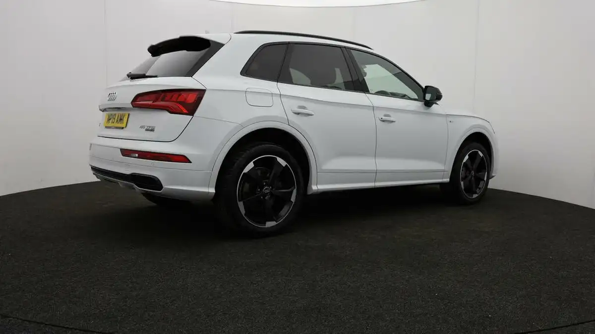 2019-audi-q5-20-45-tfsi-black-edition-big-31