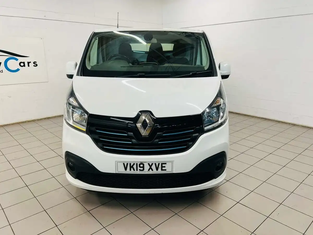 2019-renault-trafic-16dci-sl27-125-sport-nav-energy-125-e6-panel-van-big-1
