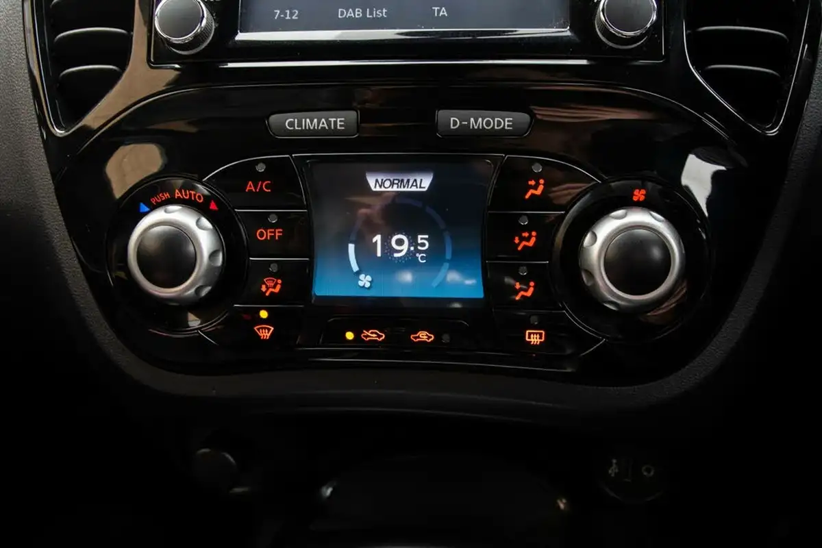 2019-nissan-juke-16-tekna-112ps-xtronic-cvt-big-33