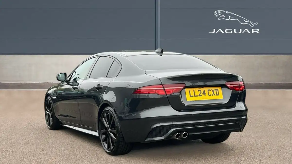 2024-jaguar-xe-20-d200-r-dynamic-hse-black-big-1