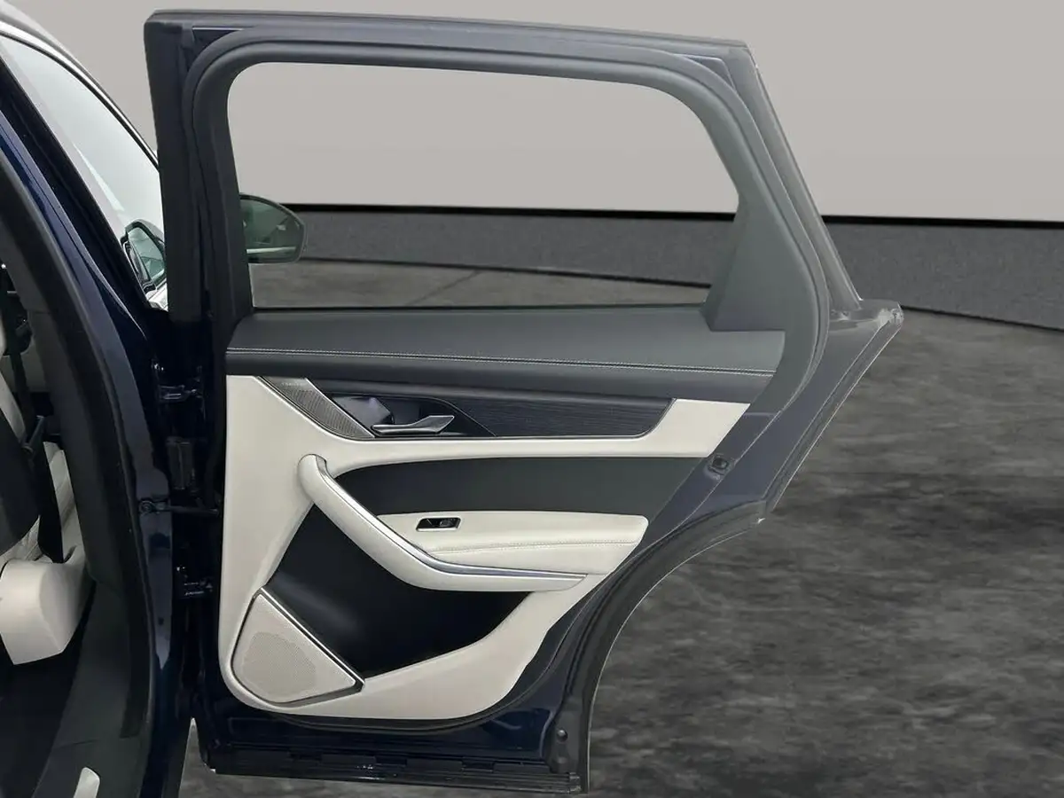 2022-jaguar-f-pace-20-p400e-r-dynamic-hse-big-24