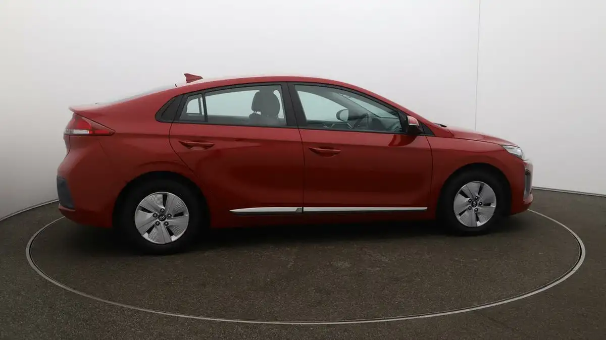 2022-hyundai-ioniq-16-gdi-premium-se-hybrid-big-49