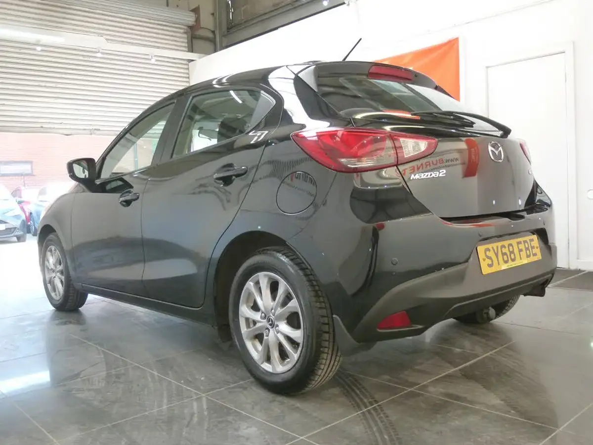2018-mazda-mazda2-15-se-l-big-9