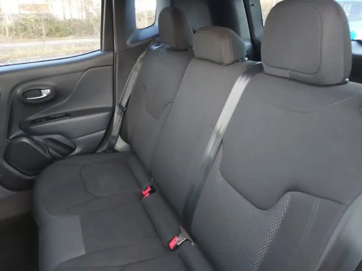 2021-jeep-renegade-10-gse-night-eagle-big-5