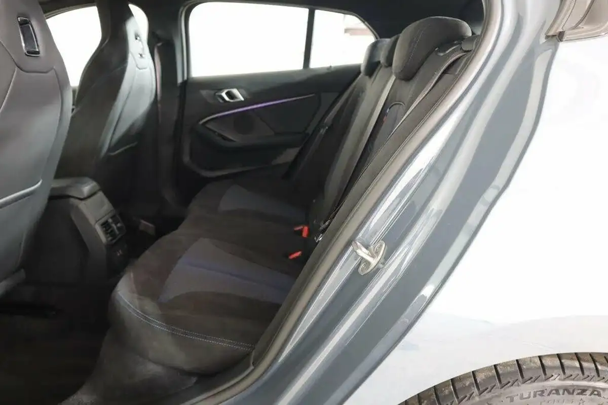 2022-bmw-1-series-20-m135i-xdrive-big-41