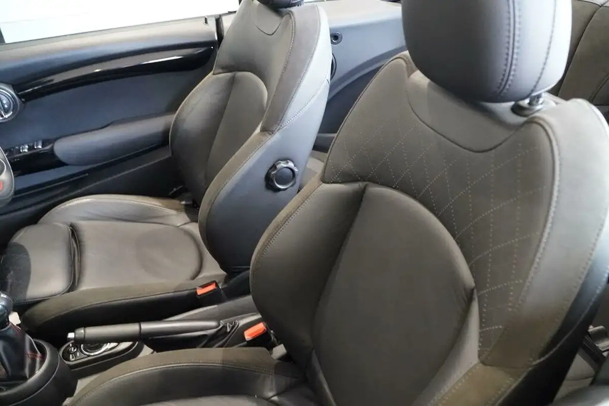 2019-mini-cooper-20-cooper-s-sport-189bhp-convertible-2d-big-37
