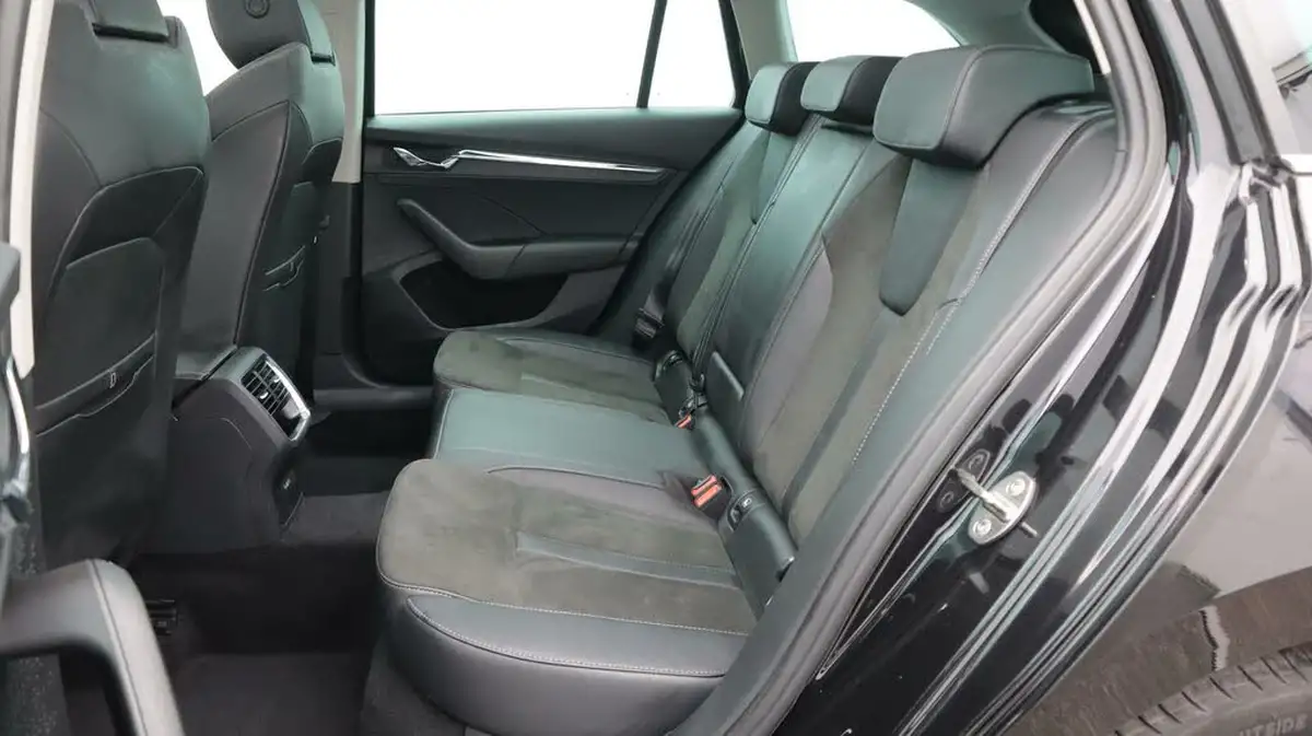 2021-skoda-octavia-15-tsi-se-l-estate-big-16