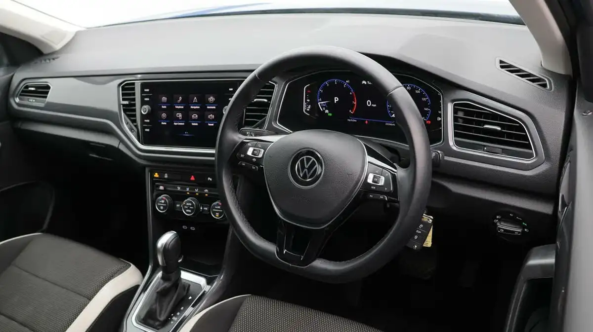 2021-volkswagen-t-roc-15-tsi-sel-dsg-big-9