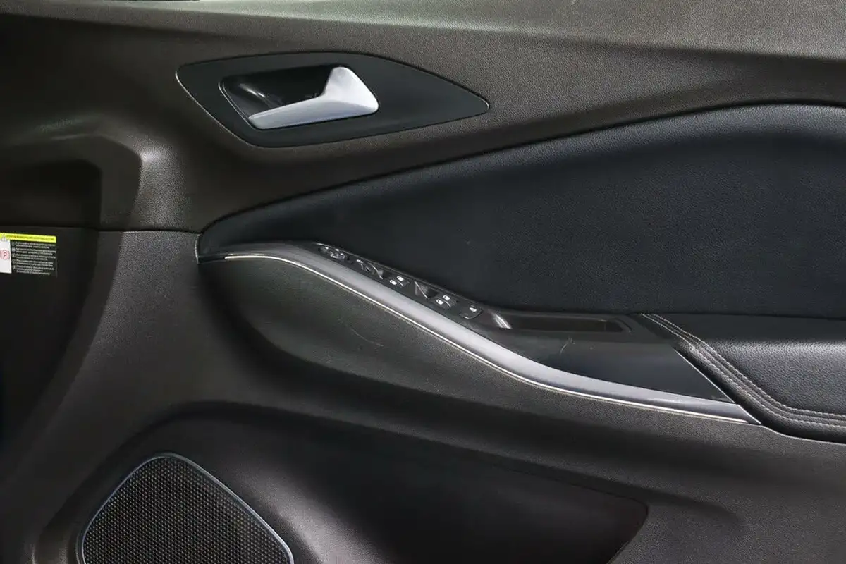 2019-vauxhall-grandland-x-15td-elite-nav-ss-blueinjection-big-31