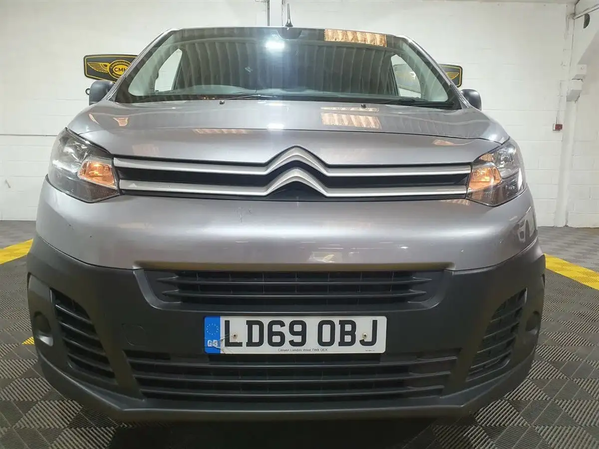 2019-citroen-dispatch-20bluehdi-enterprise-m-1400-120pseu6d-ss-panel-big-13