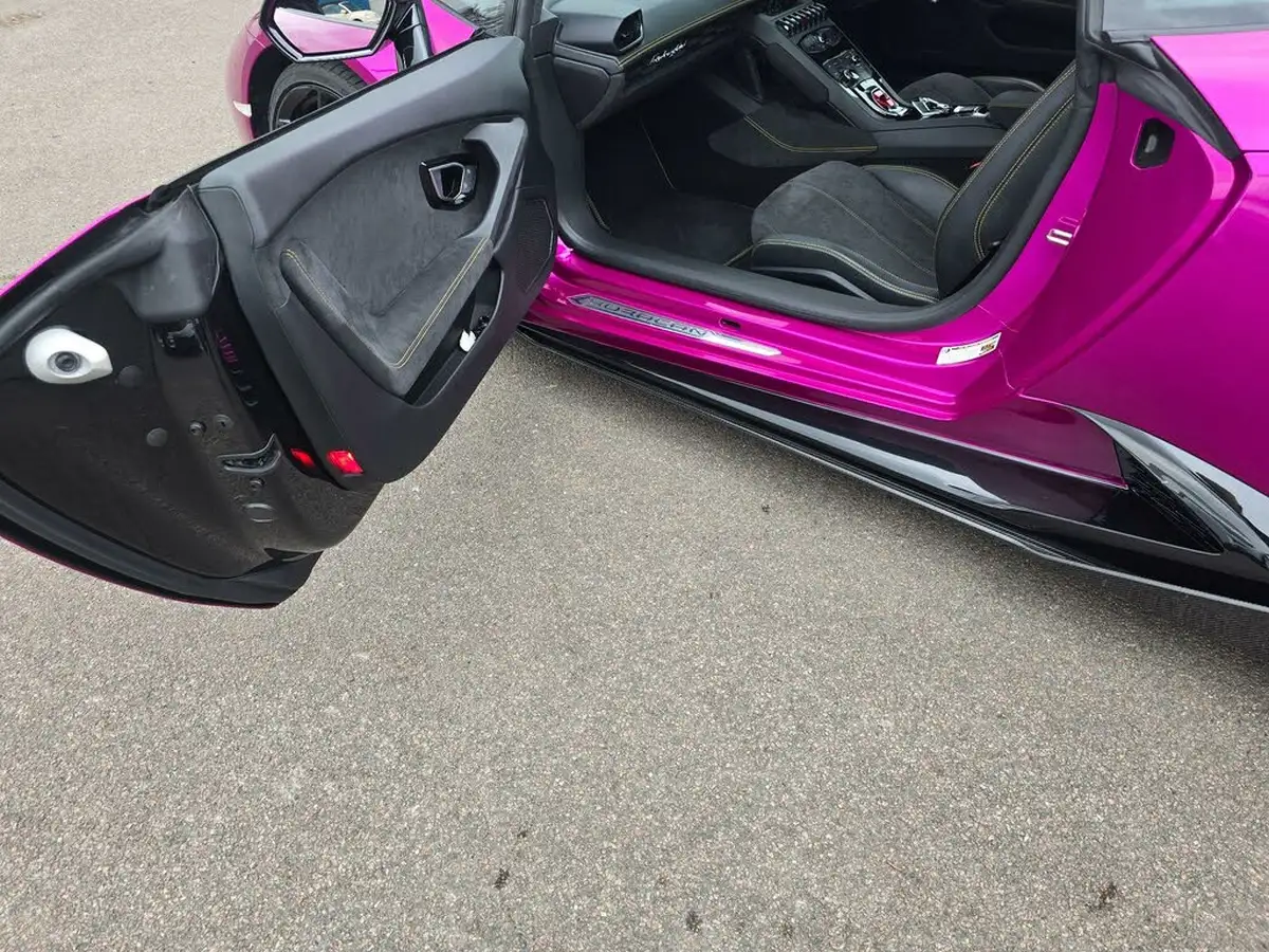 2017-lamborghini-huracan-big-36