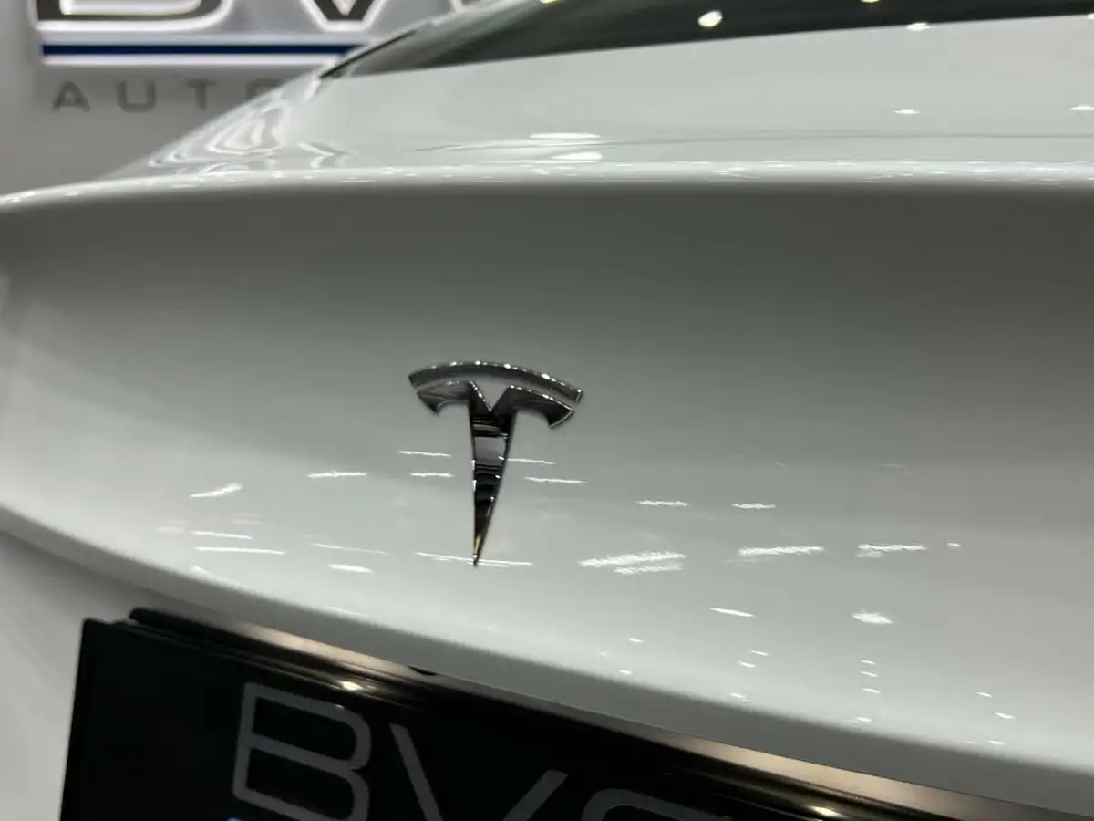 2021-tesla-model-3-e-long-range-4x4-big-18